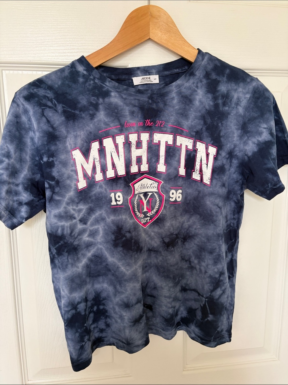 MNHTTN Tie-Dye Graphic Tee - Navy with Pink Accents